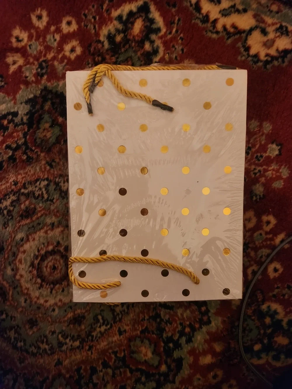 White & Gold Paper Gift Bag Polka Dots Theme Rope Handles All Occasions 4 bags